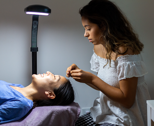  How Lash Artists Juggle Work and Personal Life