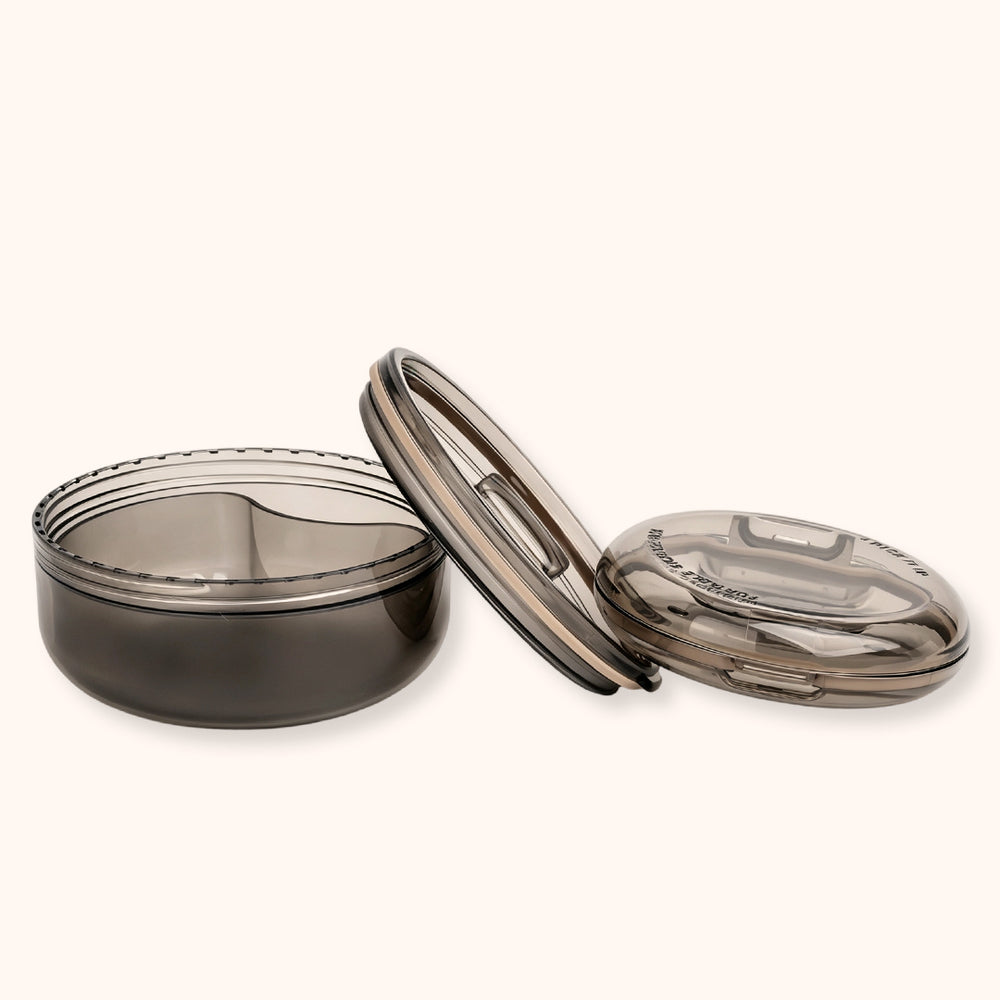 2-in-1 lash lift shield storage and cleaning case. Durable sealed design for soaking, disinfecting and storing lash perm pads, ideal for professional lash salons.